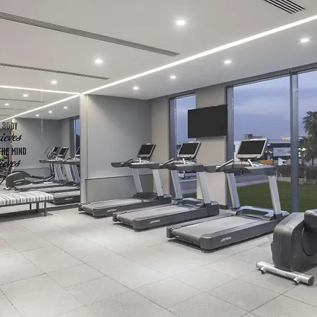 Hampton By Hilton Airport Hotel 4*