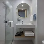 Hotell Hampton By Hilton Airport