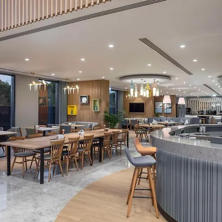 Hampton By Hilton Airport Анталья
