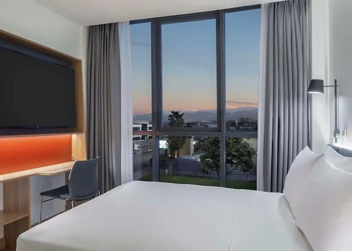 Hampton By Hilton Airport Hotel 4*