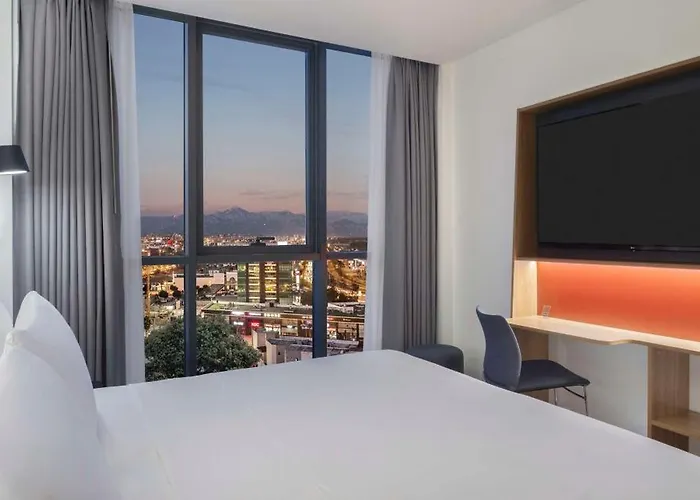 Hampton By Hilton Airport Hotel