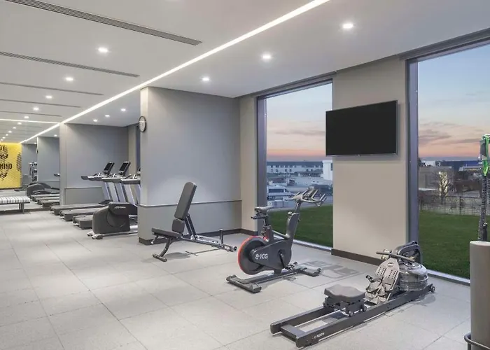 Hampton By Hilton Airport 4*