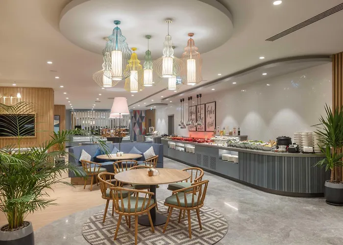 Hampton By Hilton Airport