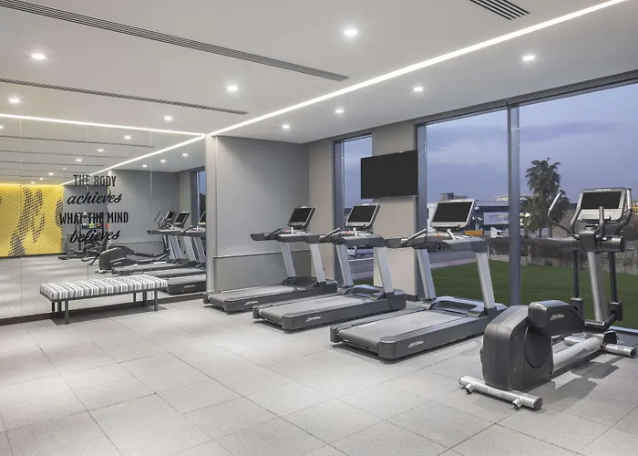 Hampton By Hilton Airport Hotel 4*