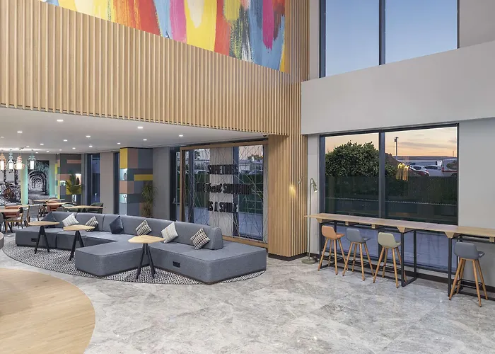 Hampton By Hilton Airport Hotel